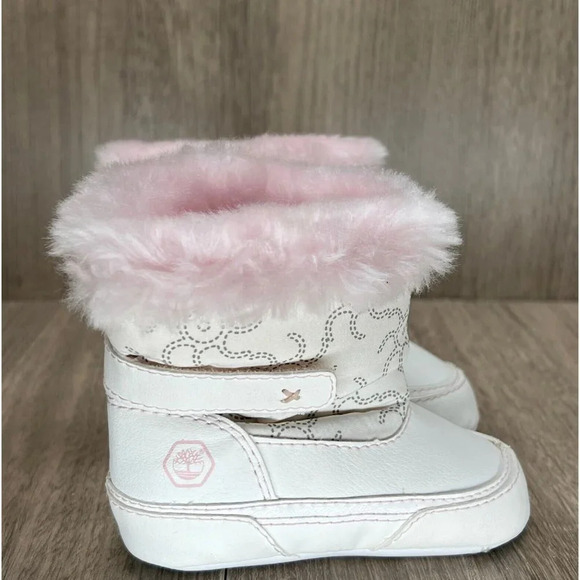 Timberland Crib Booties Infant Girls 3 Shearling Embroidered Leather White Pink - Picture 1 of 10